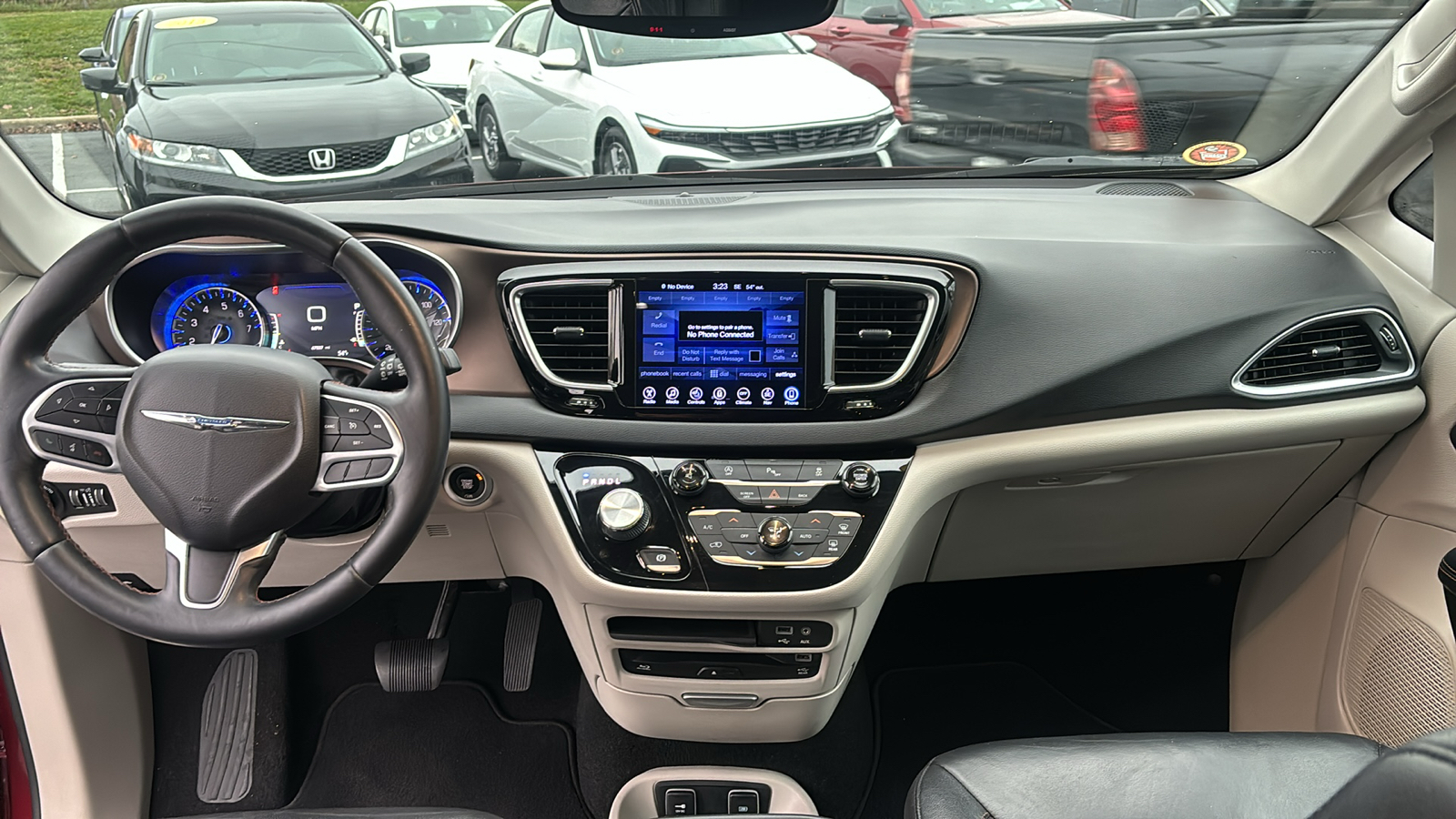 2017 Chrysler Pacifica Touring L Plus 13