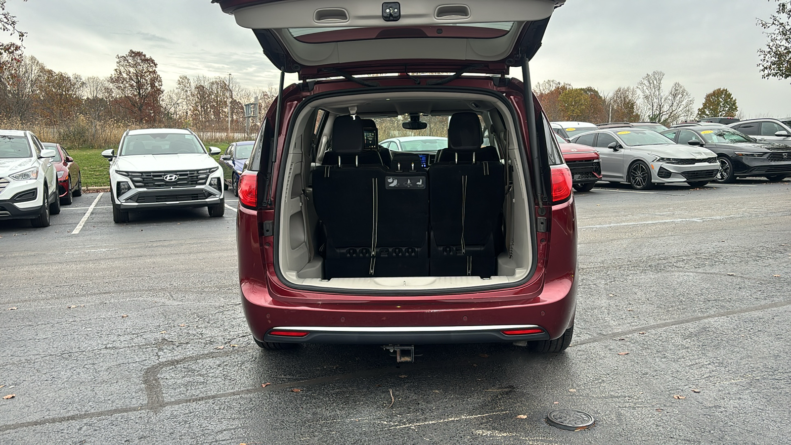 2017 Chrysler Pacifica Touring L Plus 34