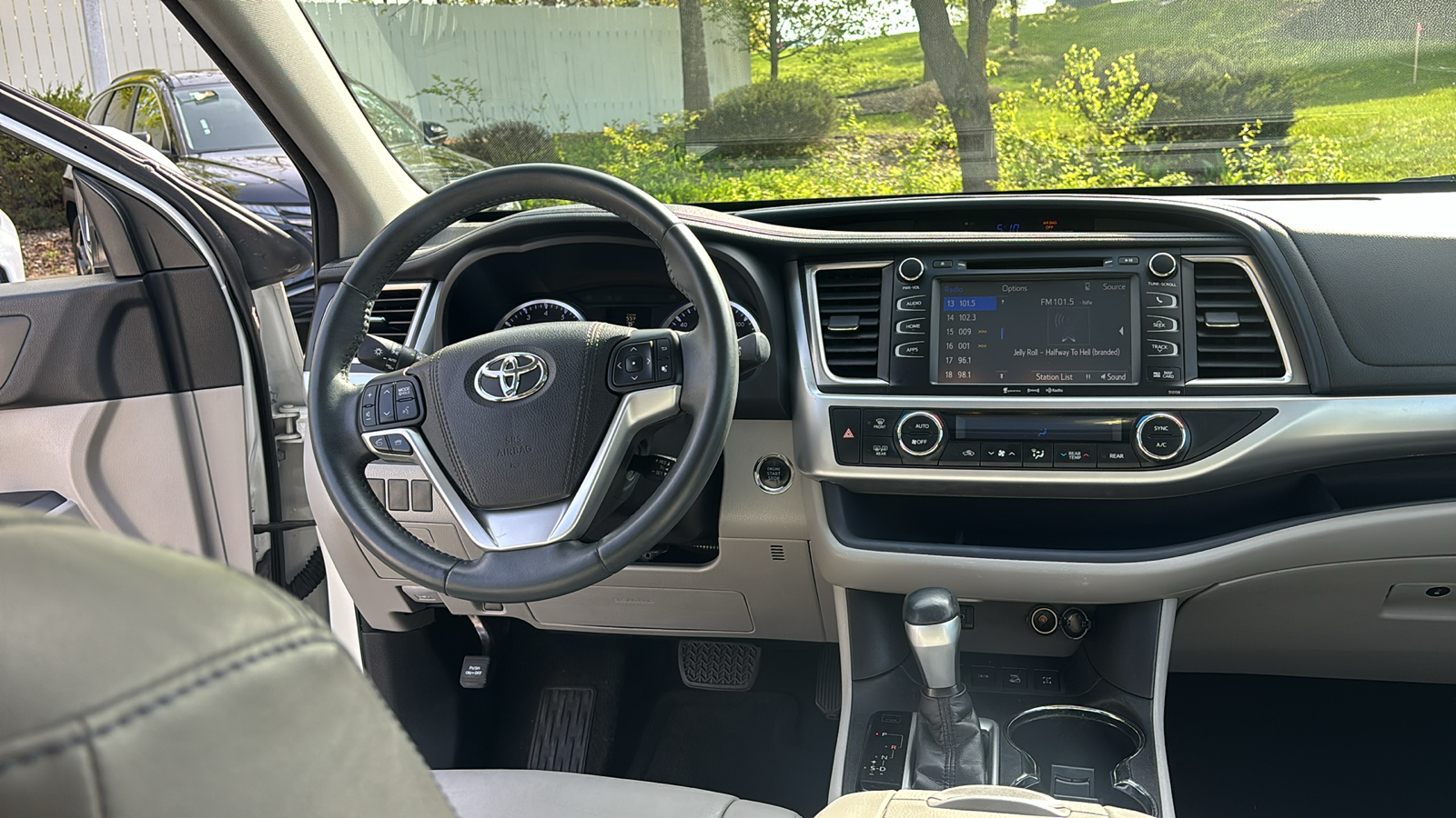 2016 Toyota Highlander XLE V6 15