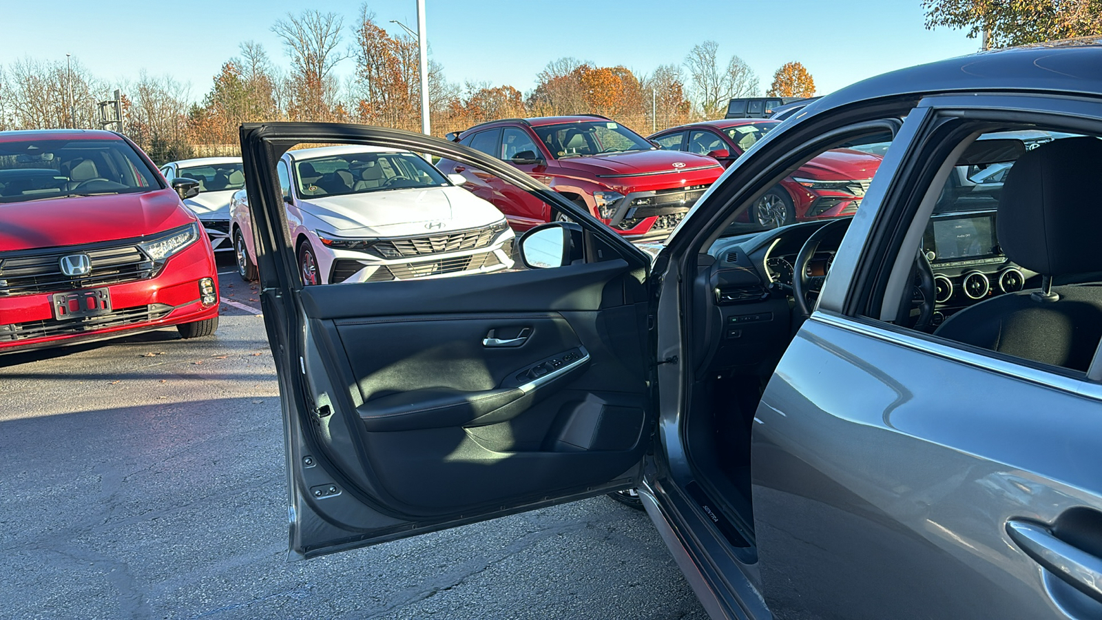 2021 Nissan Sentra SR 12