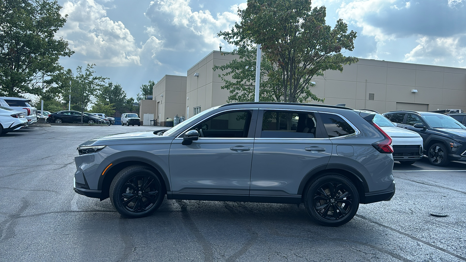 2023 Honda CR-V Hybrid Sport Touring 4