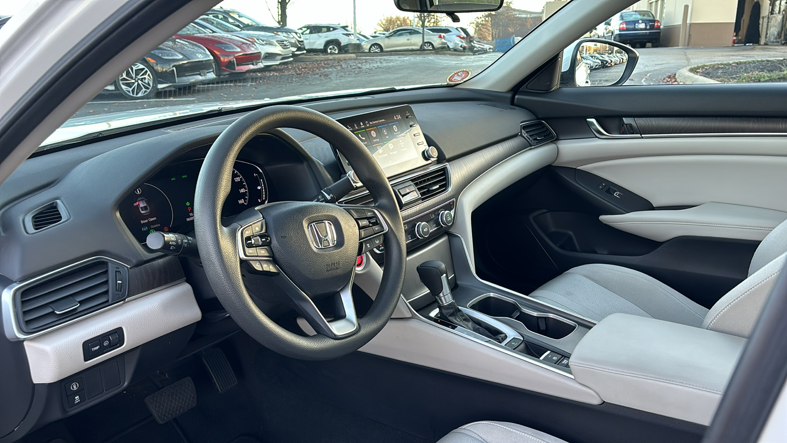 2018 Honda Accord EX 29