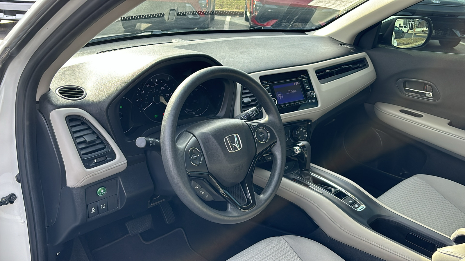 2022 Honda HR-V LX 29