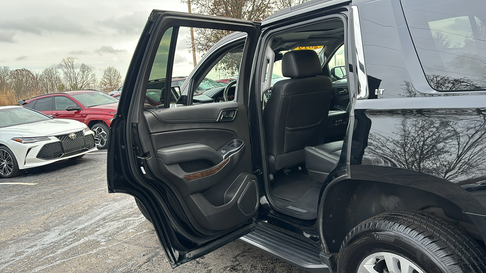 2019 Chevrolet Tahoe LT 31