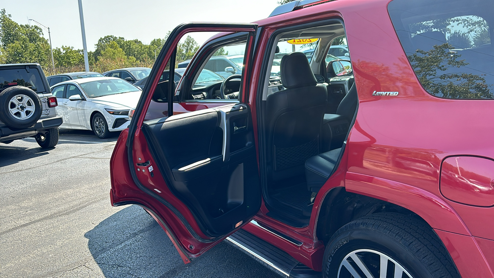 2021 Toyota 4Runner Limited 32