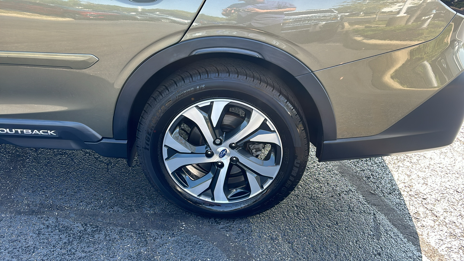 2021 Subaru Outback Touring XT 9