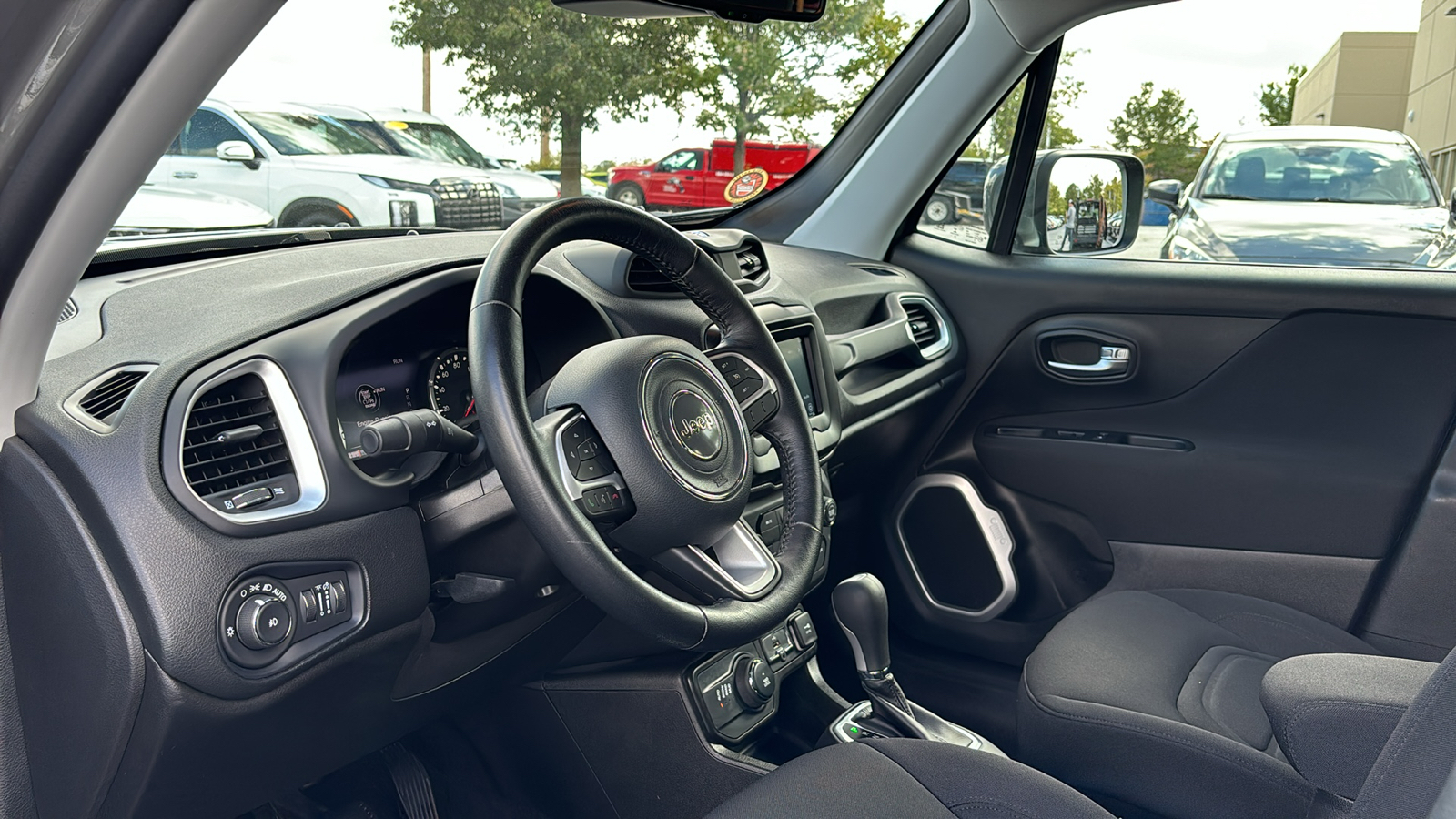 2021 Jeep Renegade Latitude 29