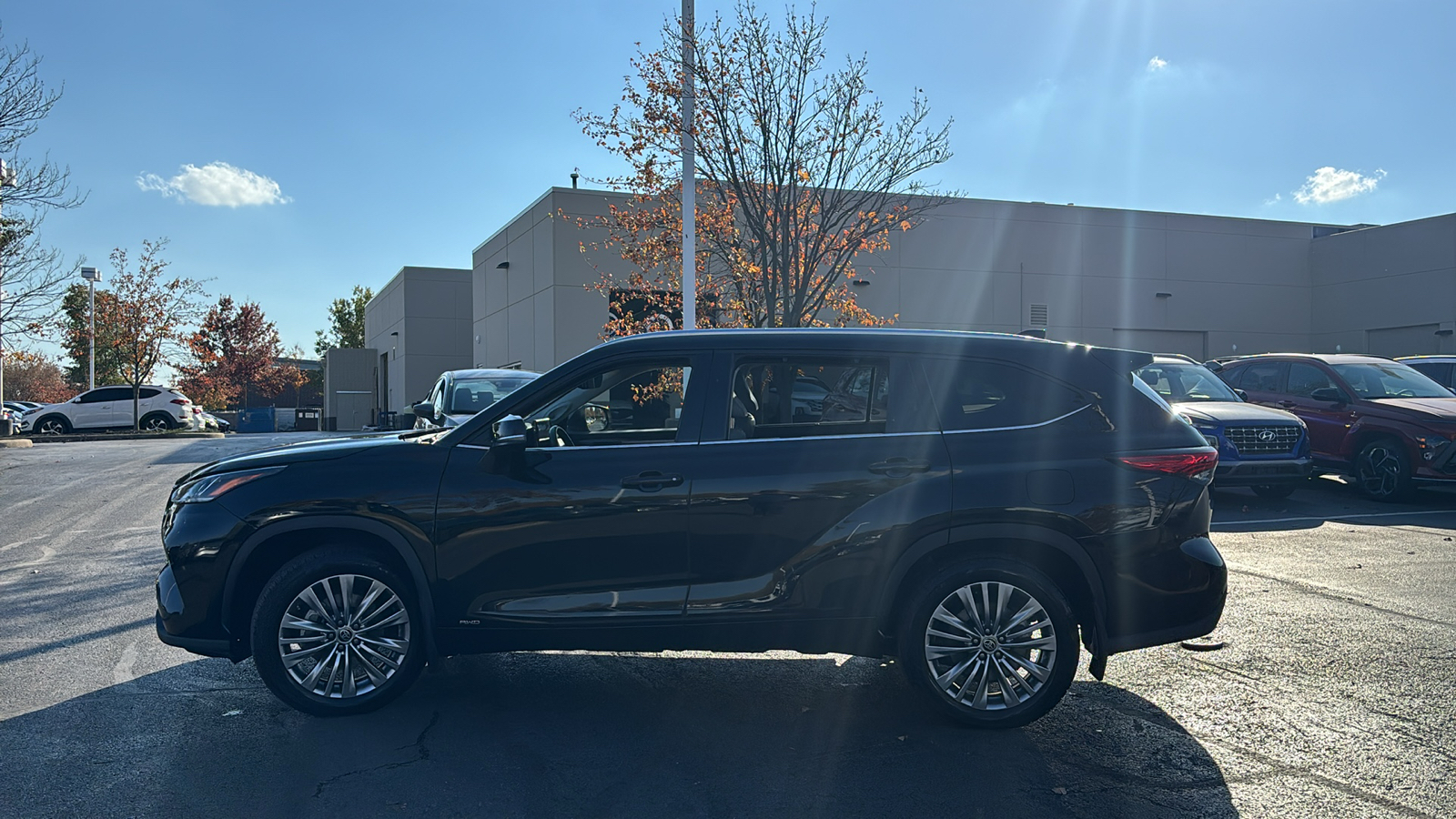 2022 Toyota Highlander Hybrid Platinum 4