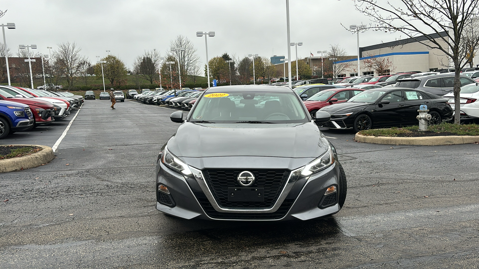 2022 Nissan Altima 2.5 SV 2