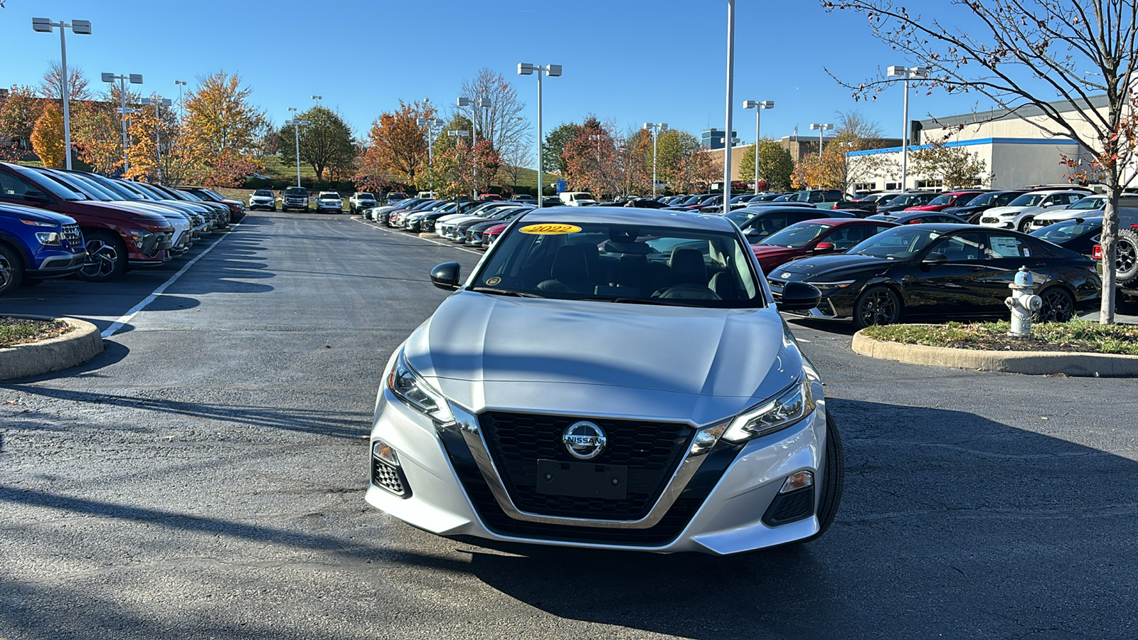 2022 Nissan Altima 2.5 SR 2