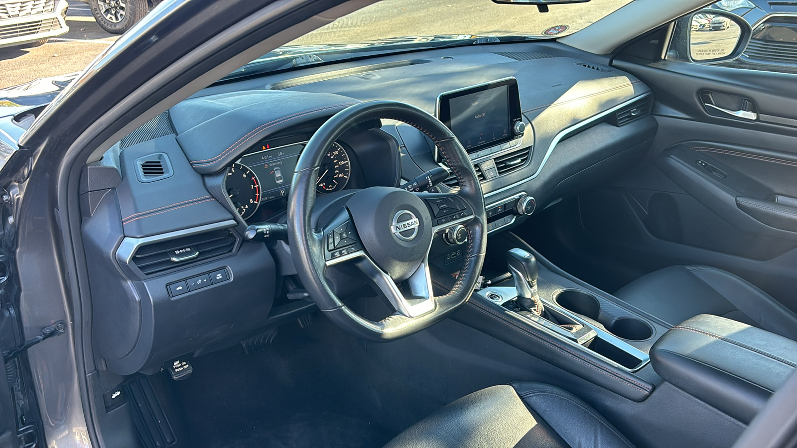 2022 Nissan Altima 2.5 SR 25