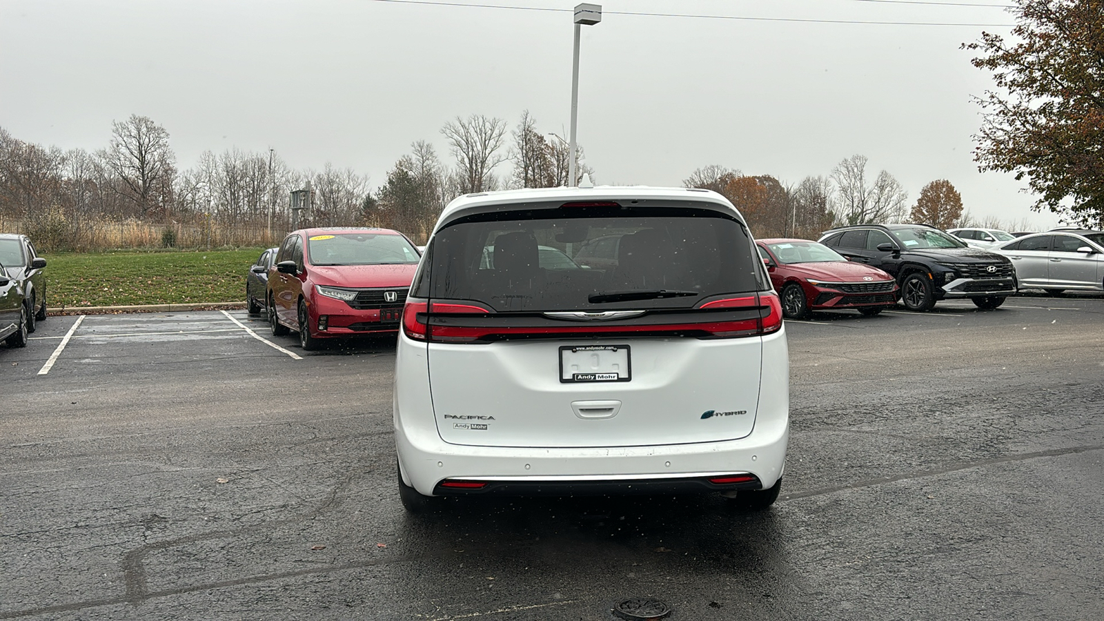 2022 Chrysler Pacifica Hybrid Touring L 6