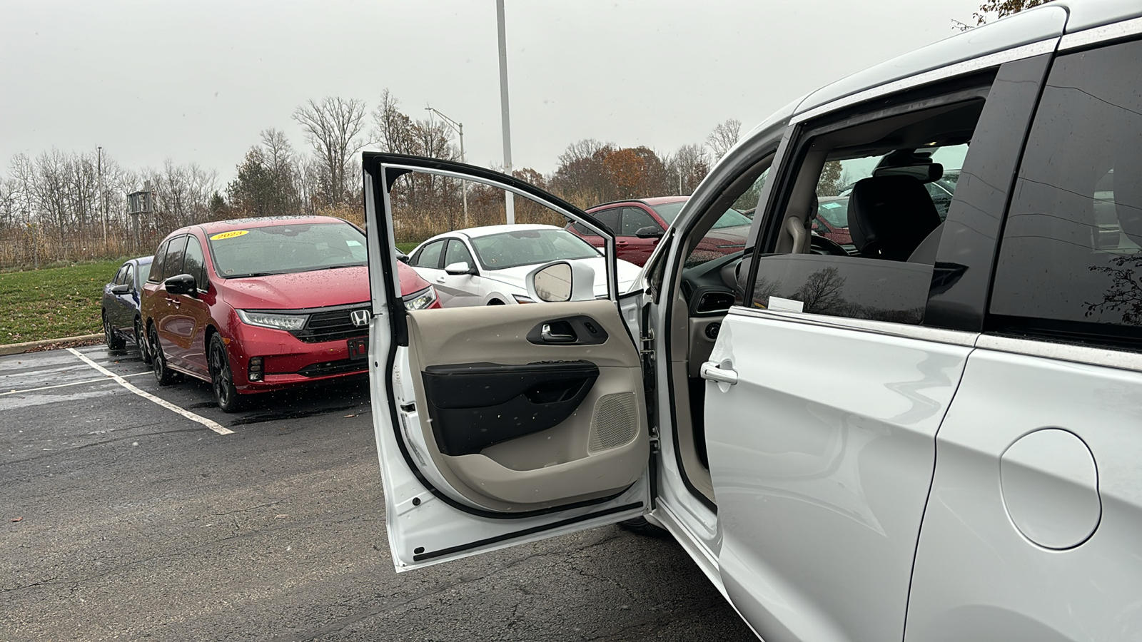 2022 Chrysler Pacifica Hybrid Touring L 12