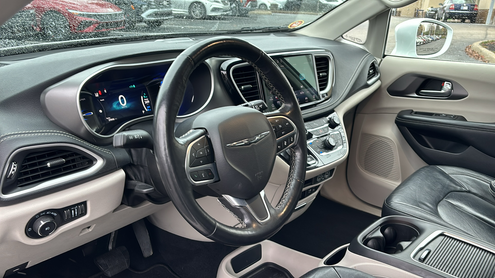 2022 Chrysler Pacifica Hybrid Touring L 24