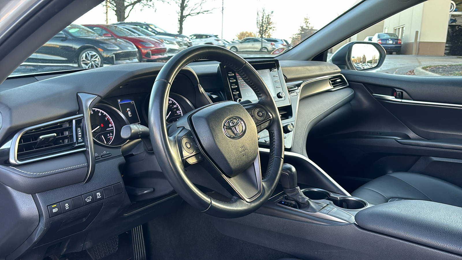 2023 Toyota Camry SE 27