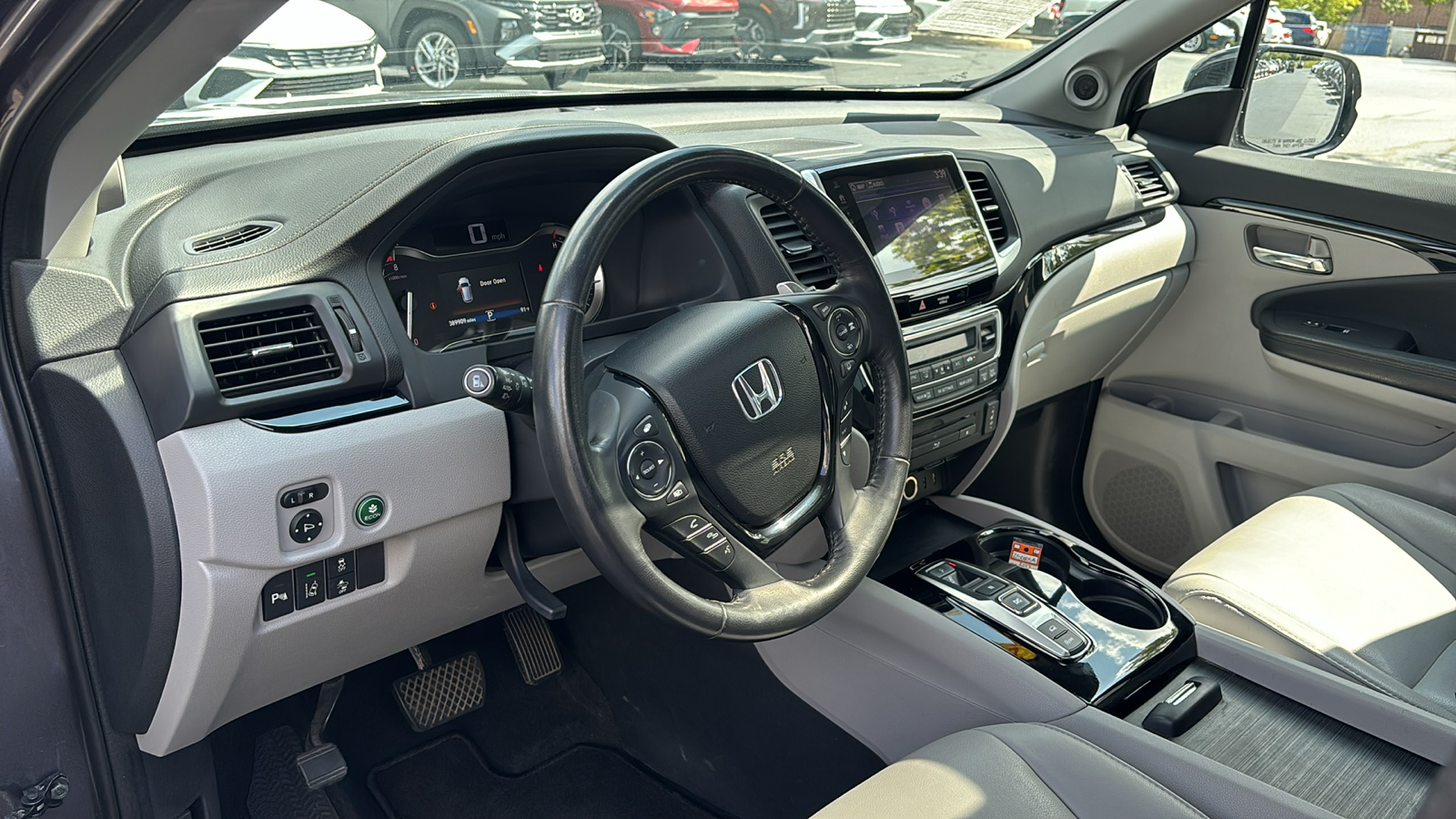 2017 Honda Pilot Touring 26