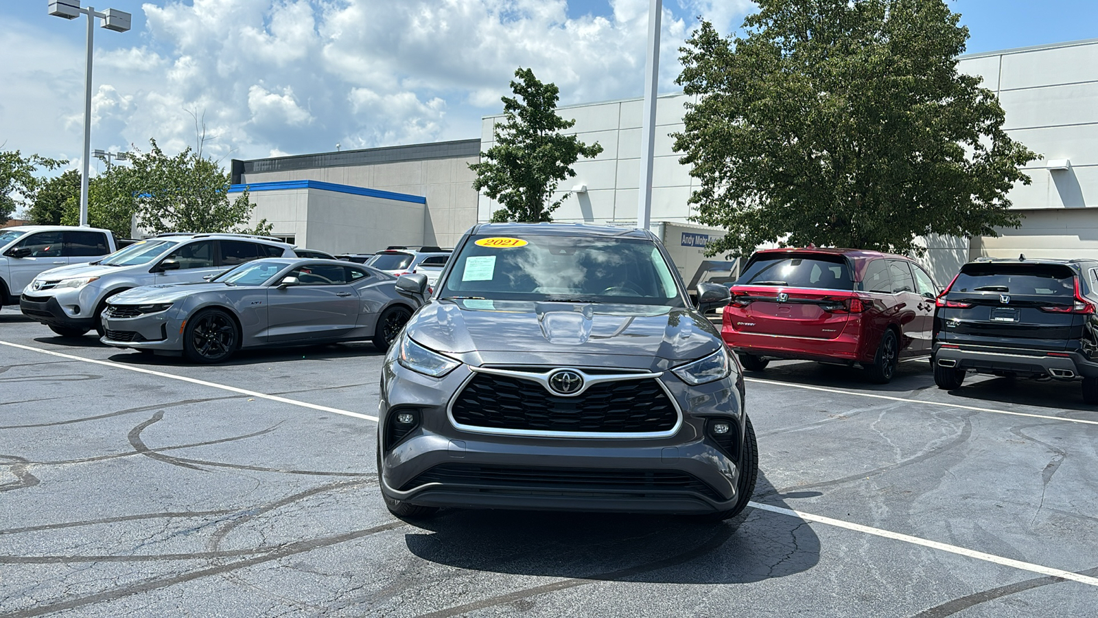 2021 Toyota Highlander LE 2