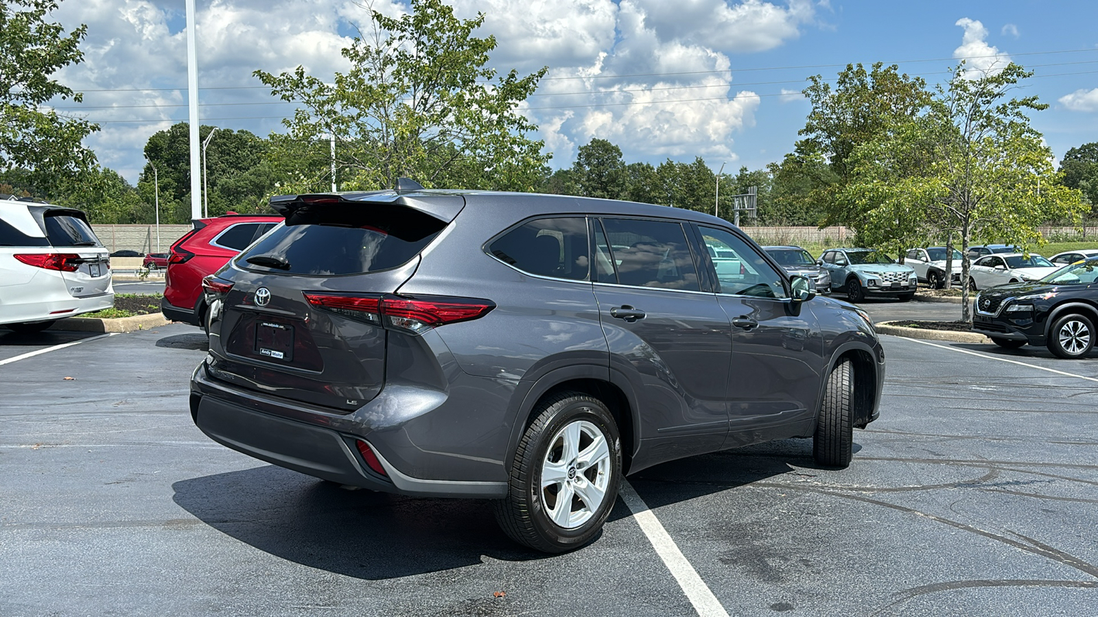 2021 Toyota Highlander LE 7