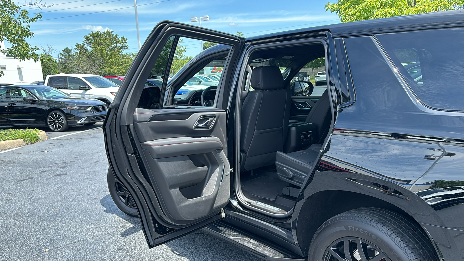 2023 Chevrolet Tahoe RST 33