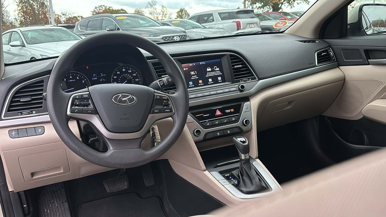 2017 Hyundai Elantra SE 14