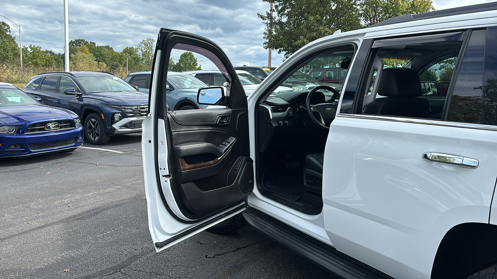 2017 Chevrolet Tahoe LT 11