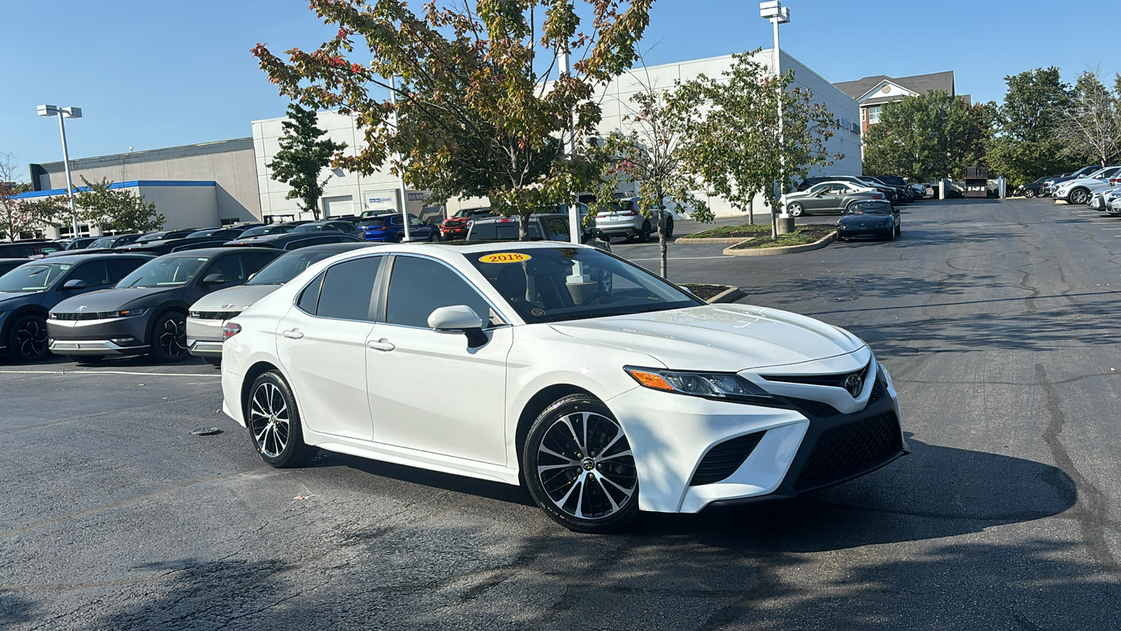 2018 Toyota Camry SE 1