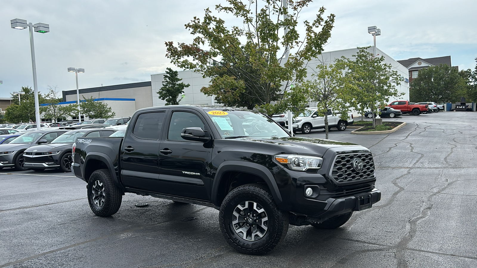 2023 Toyota Tacoma TRD Off-Road 1