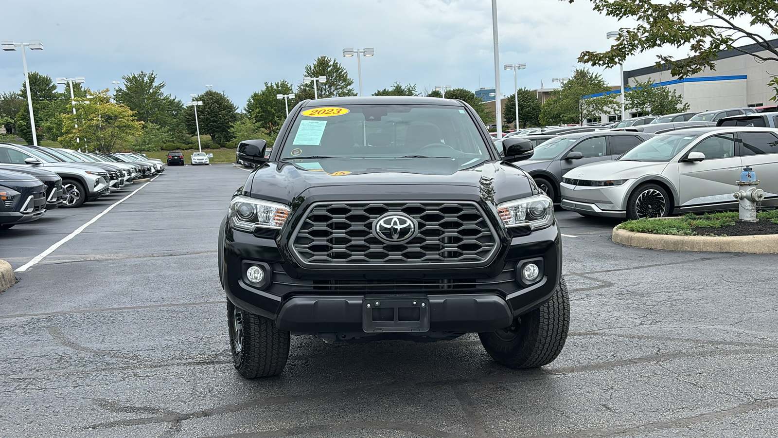 2023 Toyota Tacoma TRD Off-Road 2