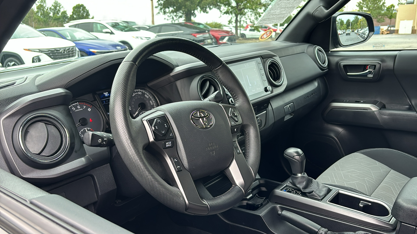 2023 Toyota Tacoma TRD Off-Road 29