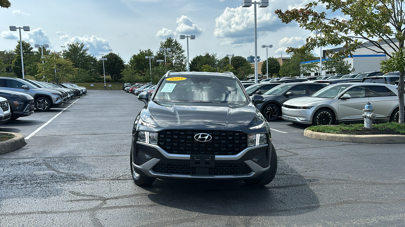 2023 Hyundai Santa Fe SEL 2