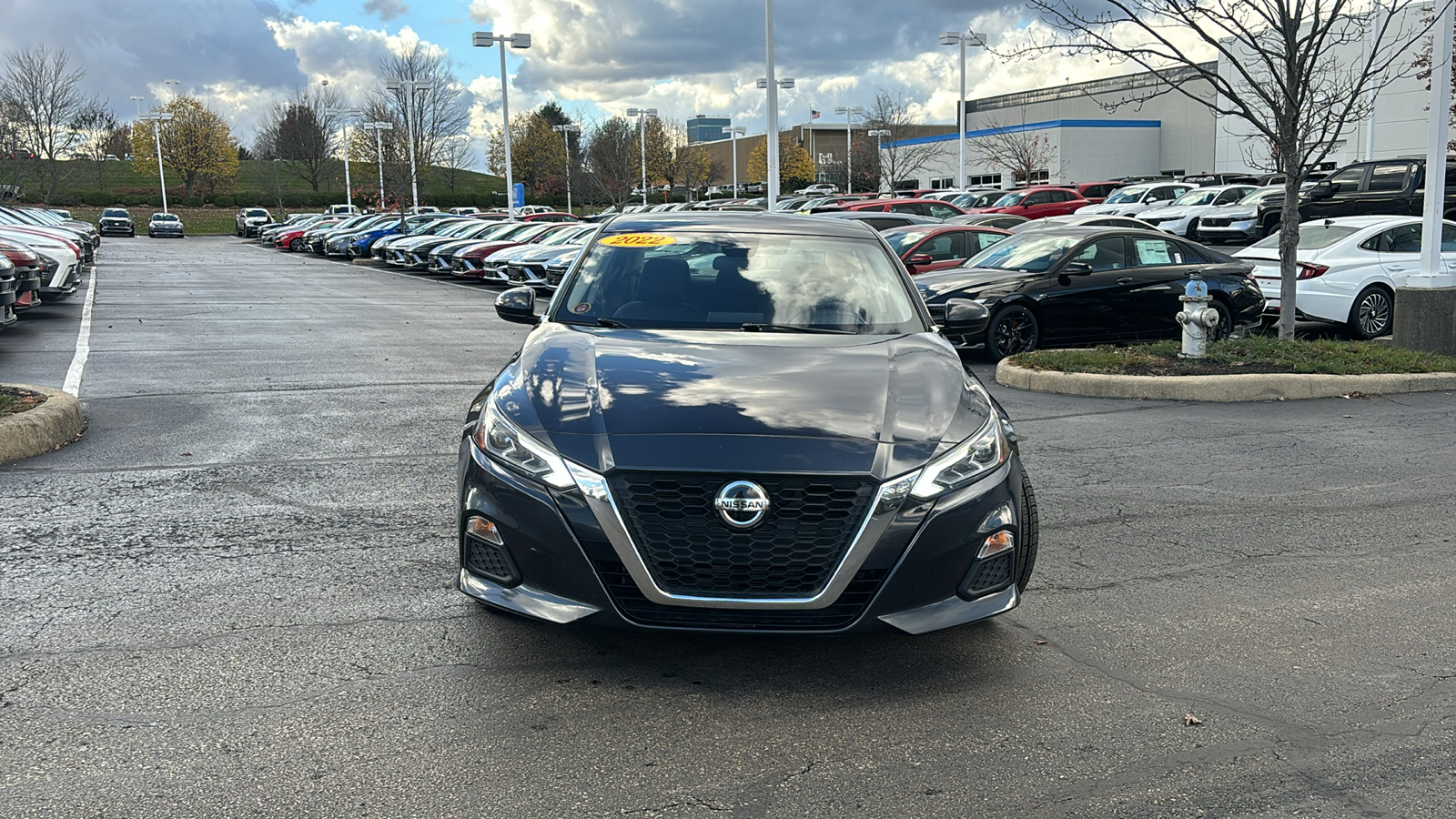 2022 Nissan Altima 2.5 SV 2