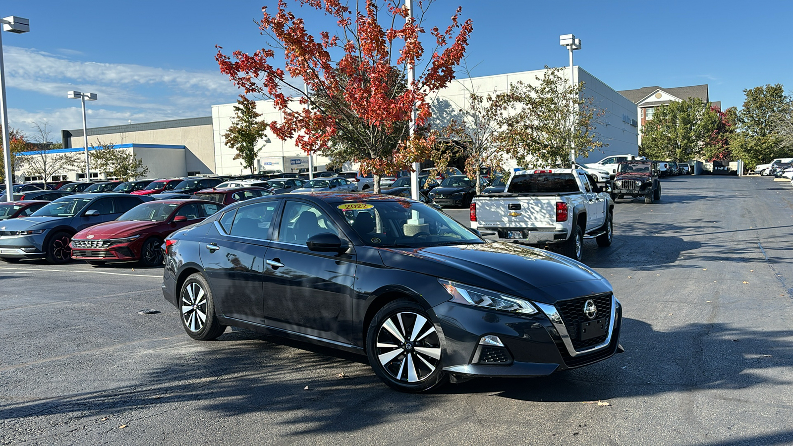 2022 Nissan Altima 2.5 SV 1