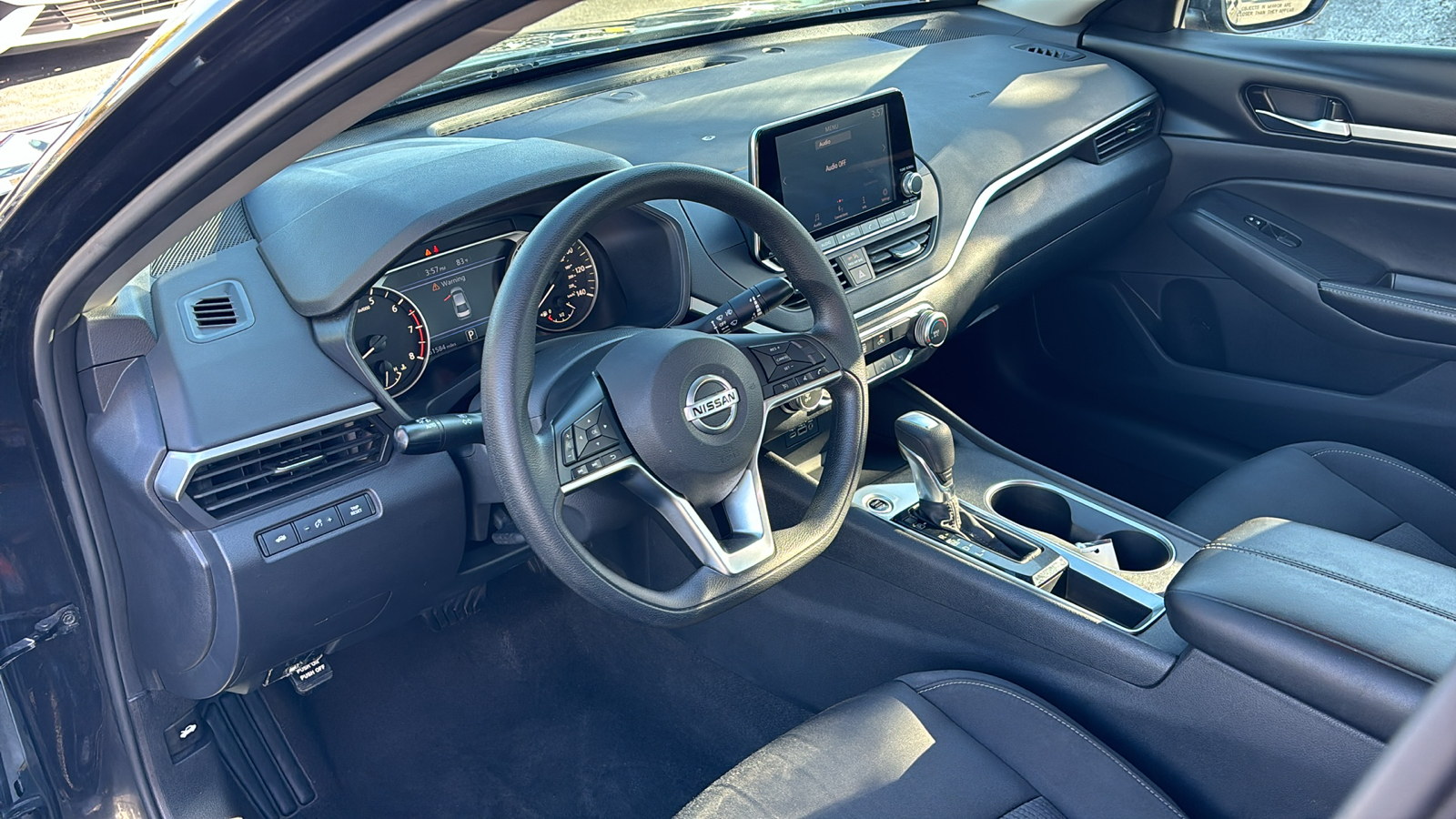 2022 Nissan Altima 2.5 SV 25