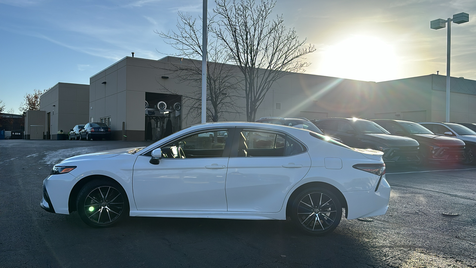 2023 Toyota Camry SE 4