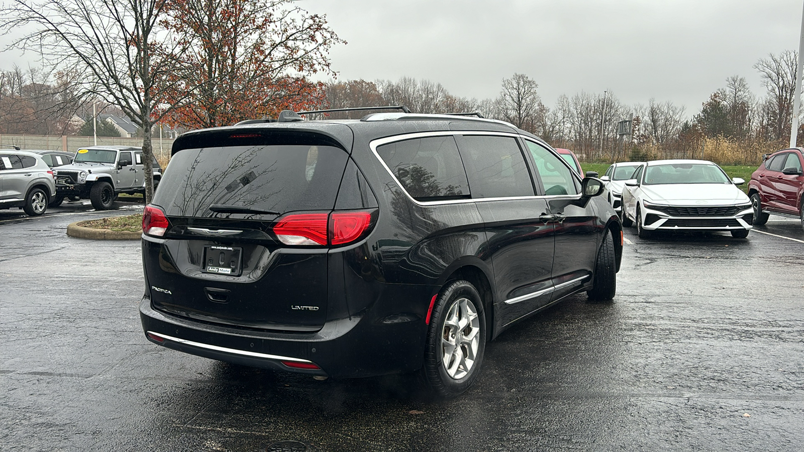 2019 Chrysler Pacifica Limited 7