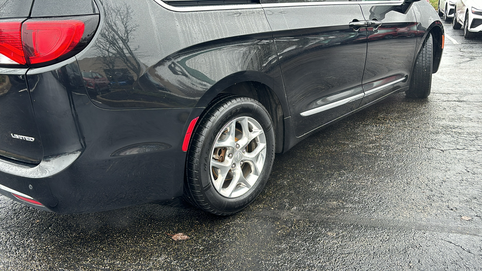 2019 Chrysler Pacifica Limited 8