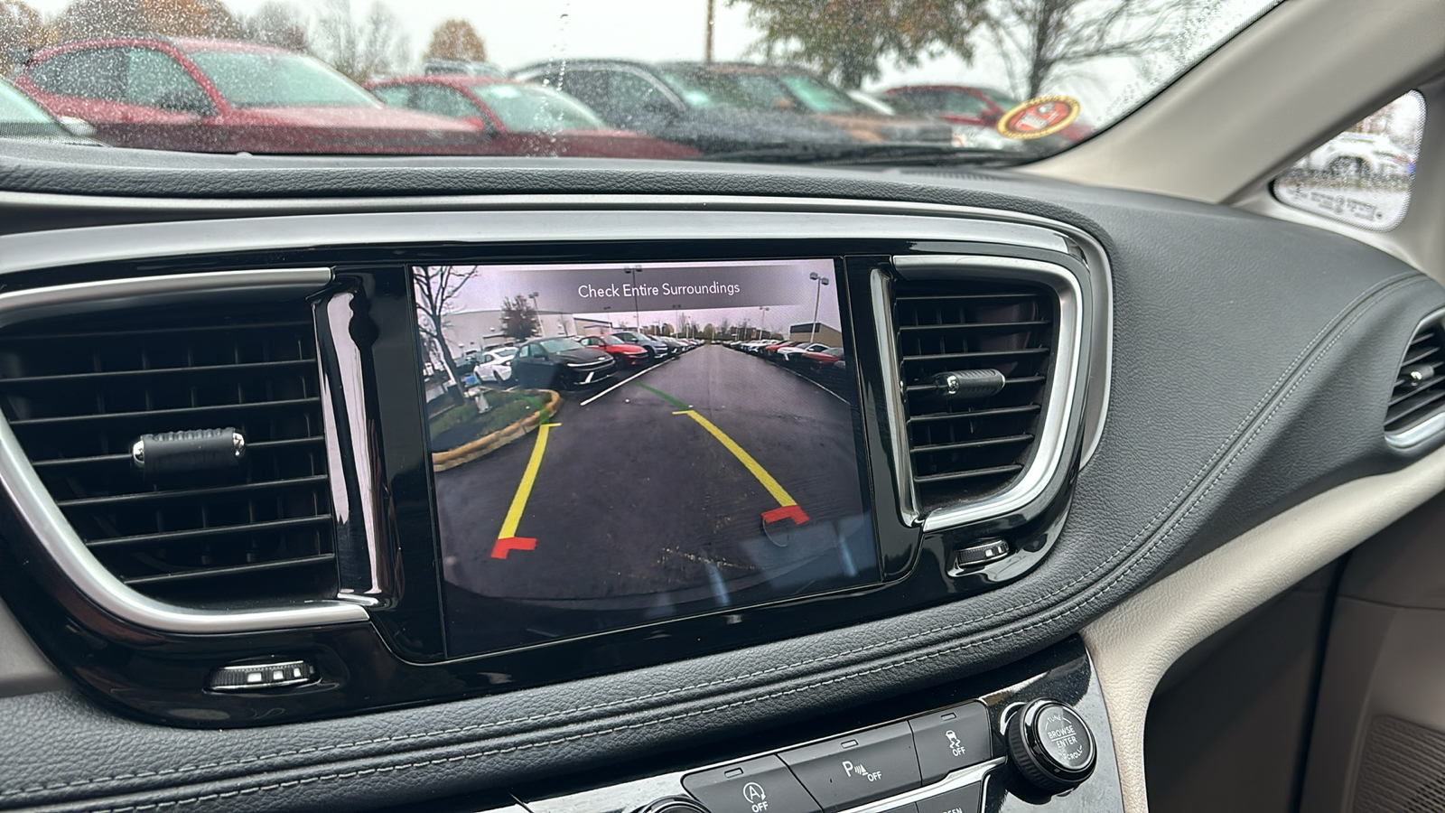 2019 Chrysler Pacifica Limited 23