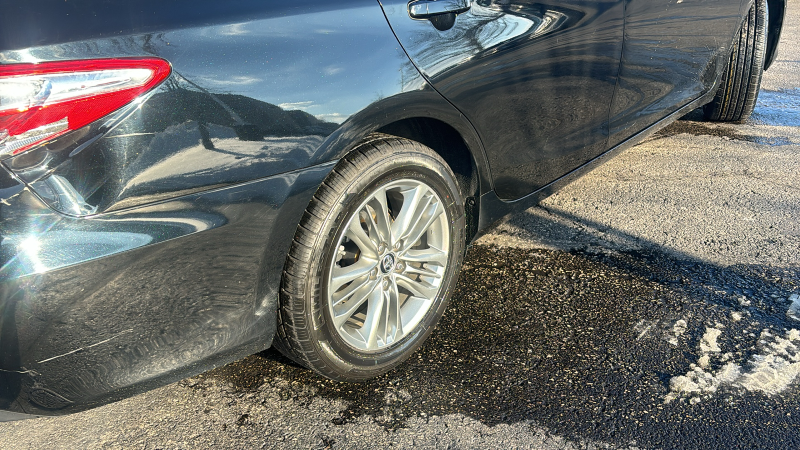 2015 Toyota Camry SE 8