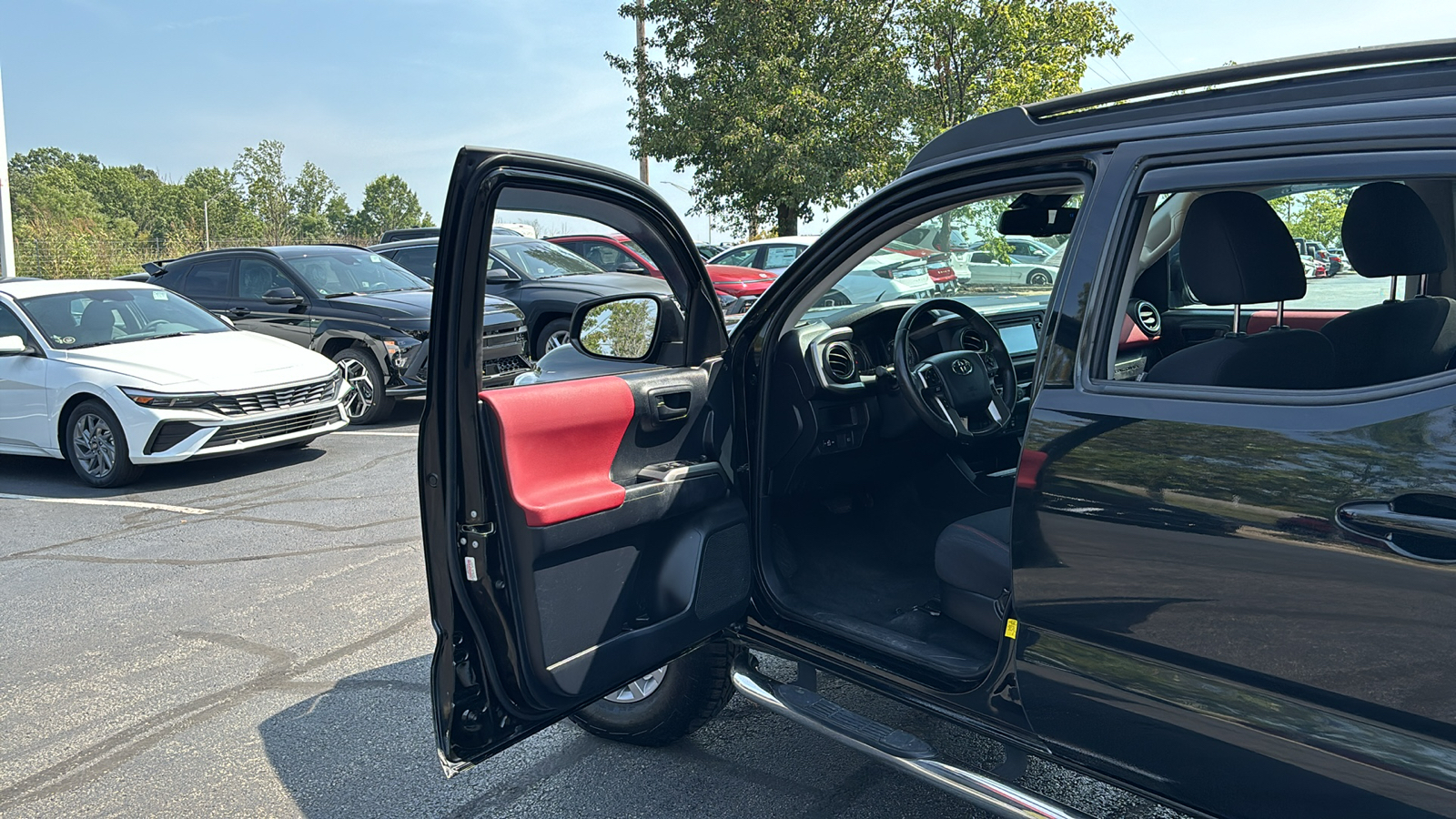 2019 Toyota Tacoma SR5 11