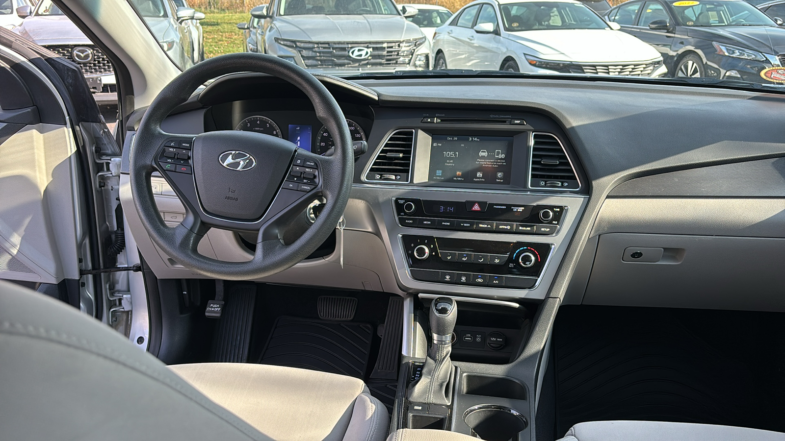 2016 Hyundai Sonata Base 14