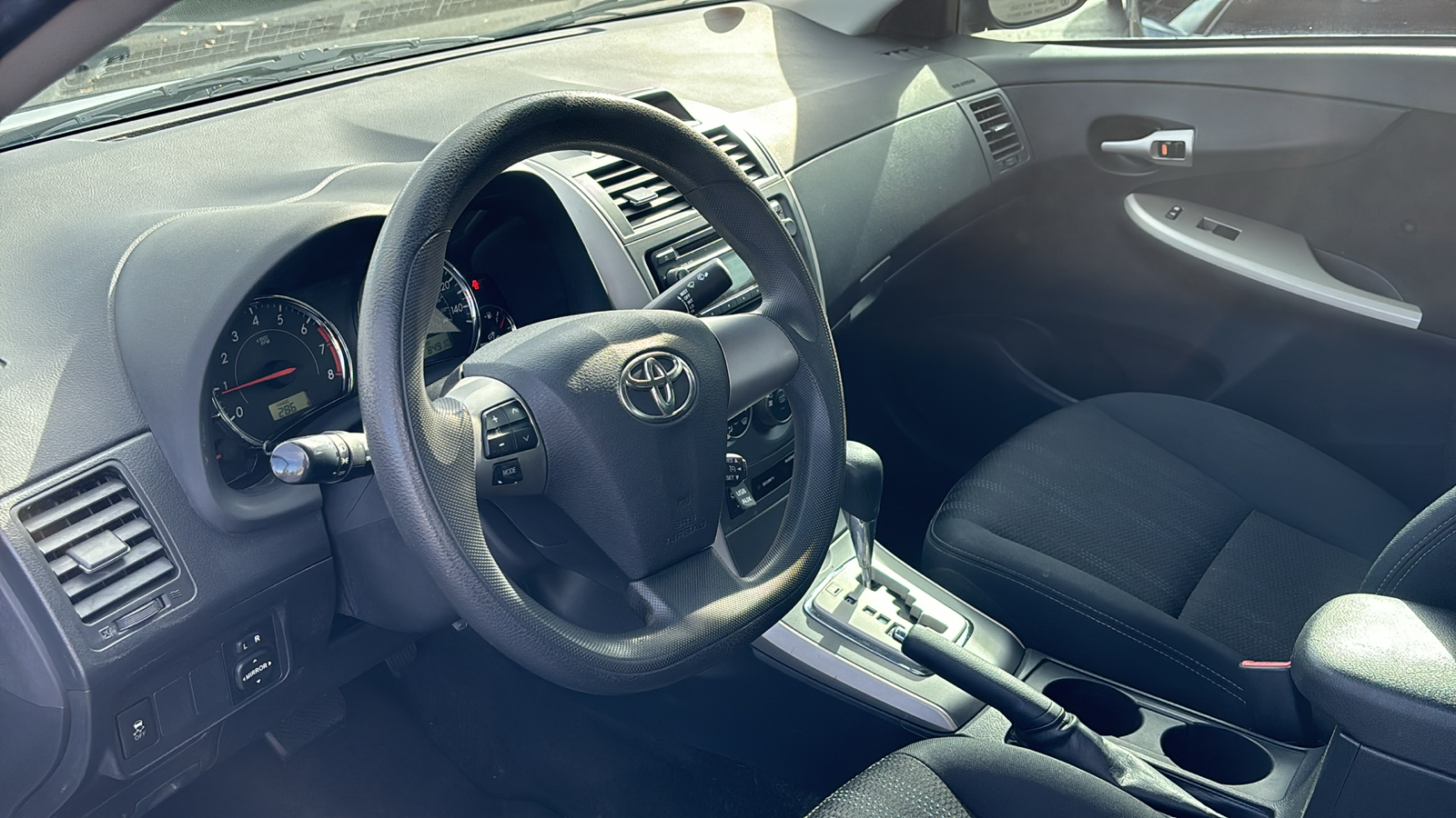 2012 Toyota Corolla S 23