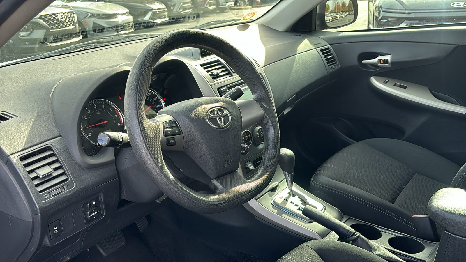 2012 Toyota Corolla S 27