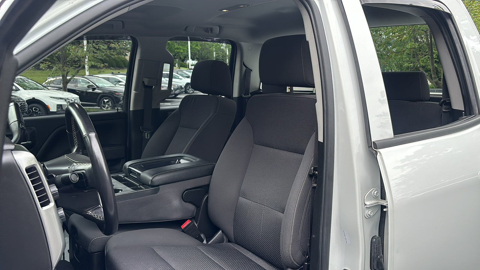 2019 Chevrolet Silverado 1500 LD LT 10
