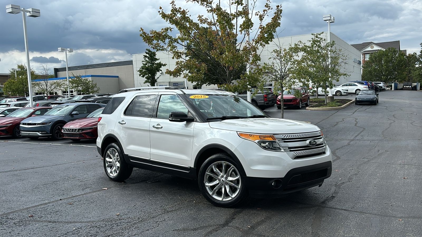 2015 Ford Explorer XLT 1