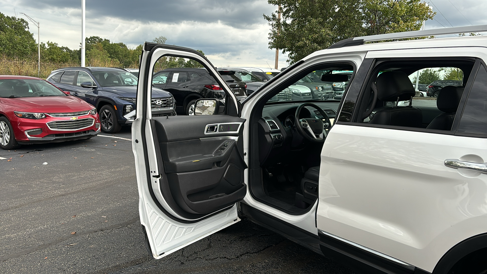 2015 Ford Explorer XLT 11