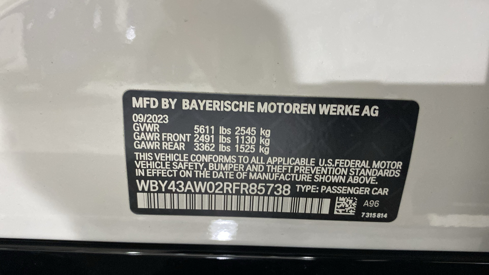 2024 BMW i4 eDrive35 12