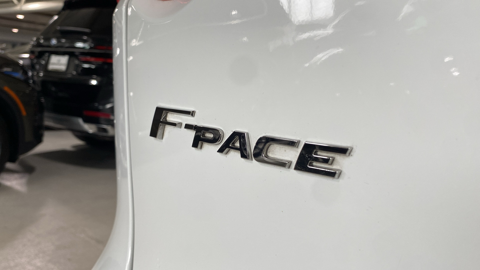 2019 Jaguar F-PACE 25t Prestige 8