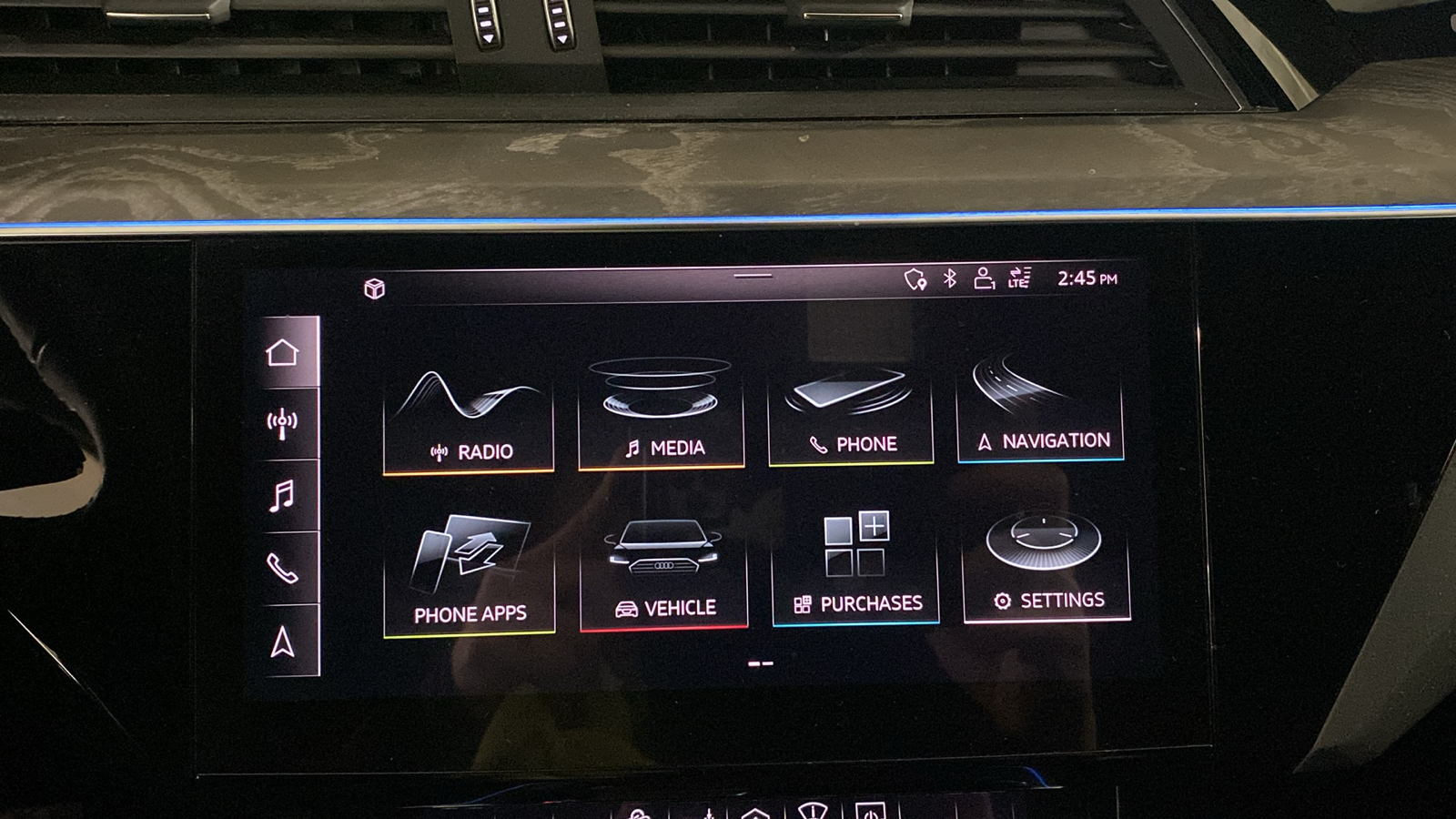 2019 Audi e-tron Prestige 18