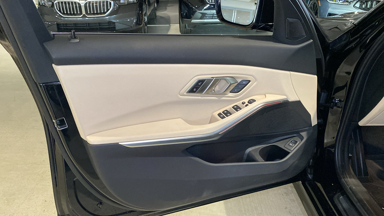 2020 BMW 3 Series 330i xDrive 13