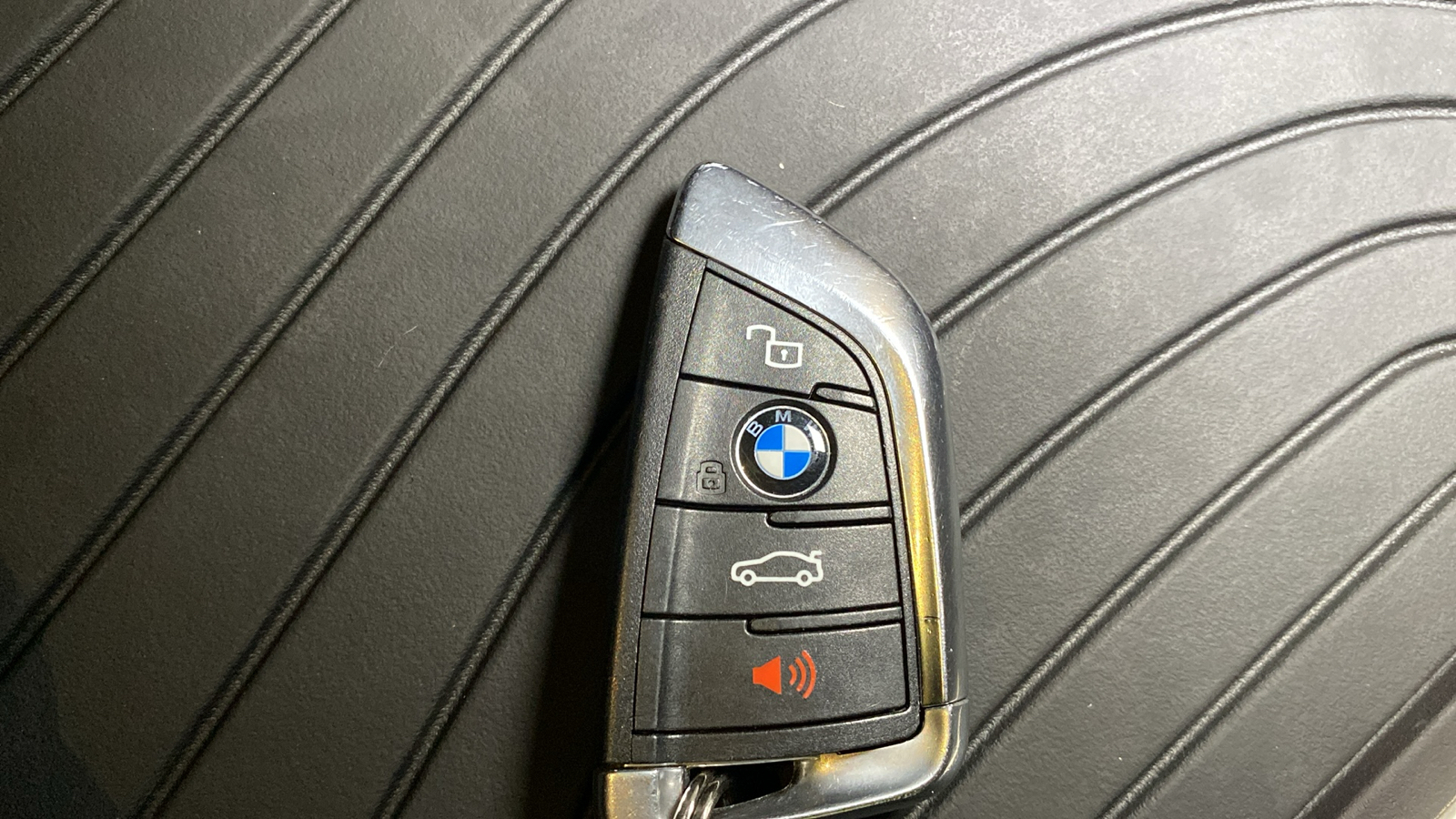 2020 BMW 3 Series 330i xDrive 32